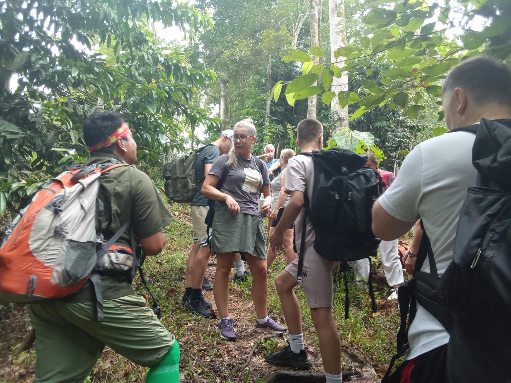 Jungle Treking & Jungle Tour If You Want To Stay Here,You Must Book Treking Only With Us Bukit Lawang Exteriör bild
