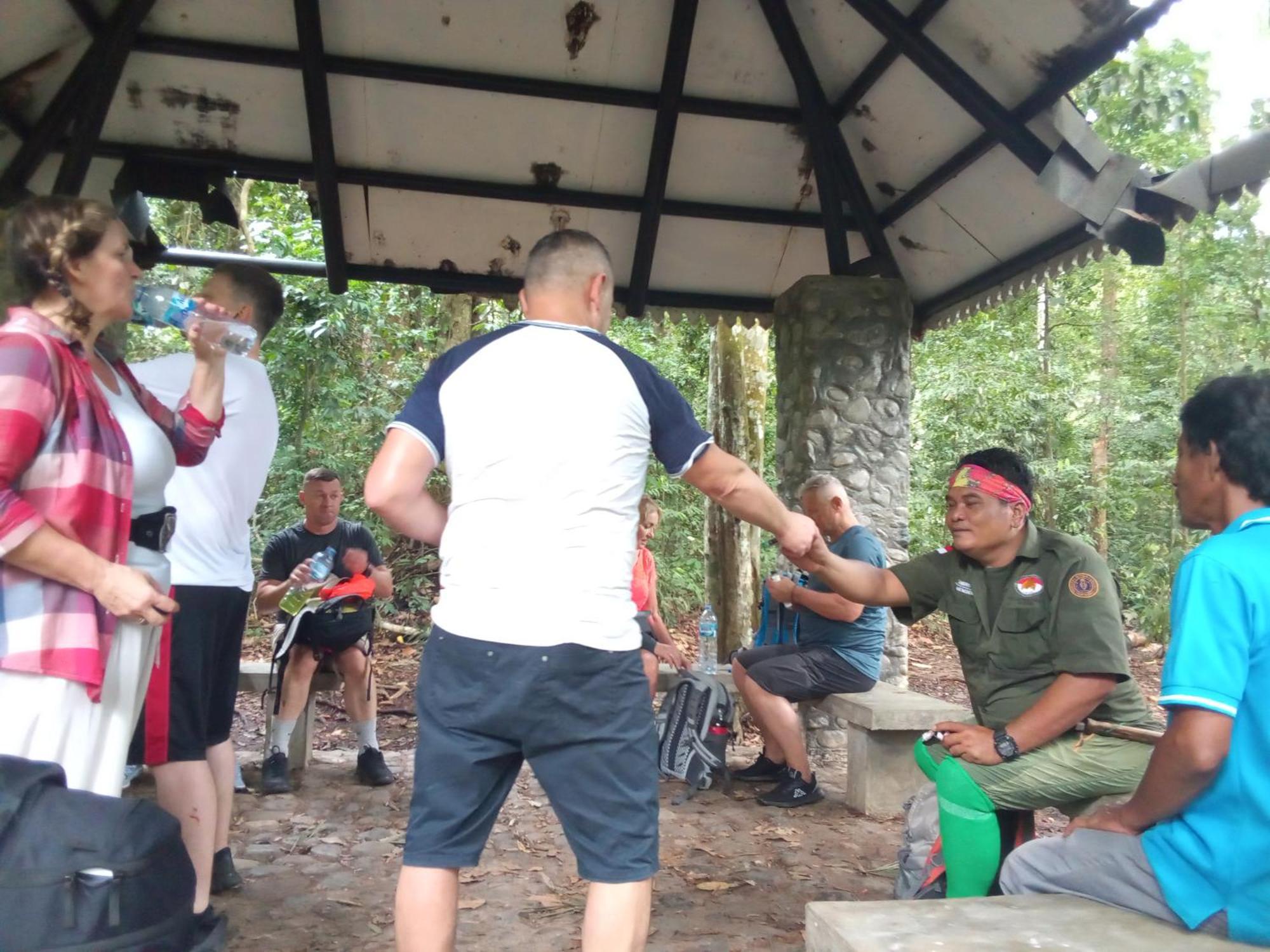 Jungle Treking & Jungle Tour If You Want To Stay Here,You Must Book Treking Only With Us Bukit Lawang Exteriör bild