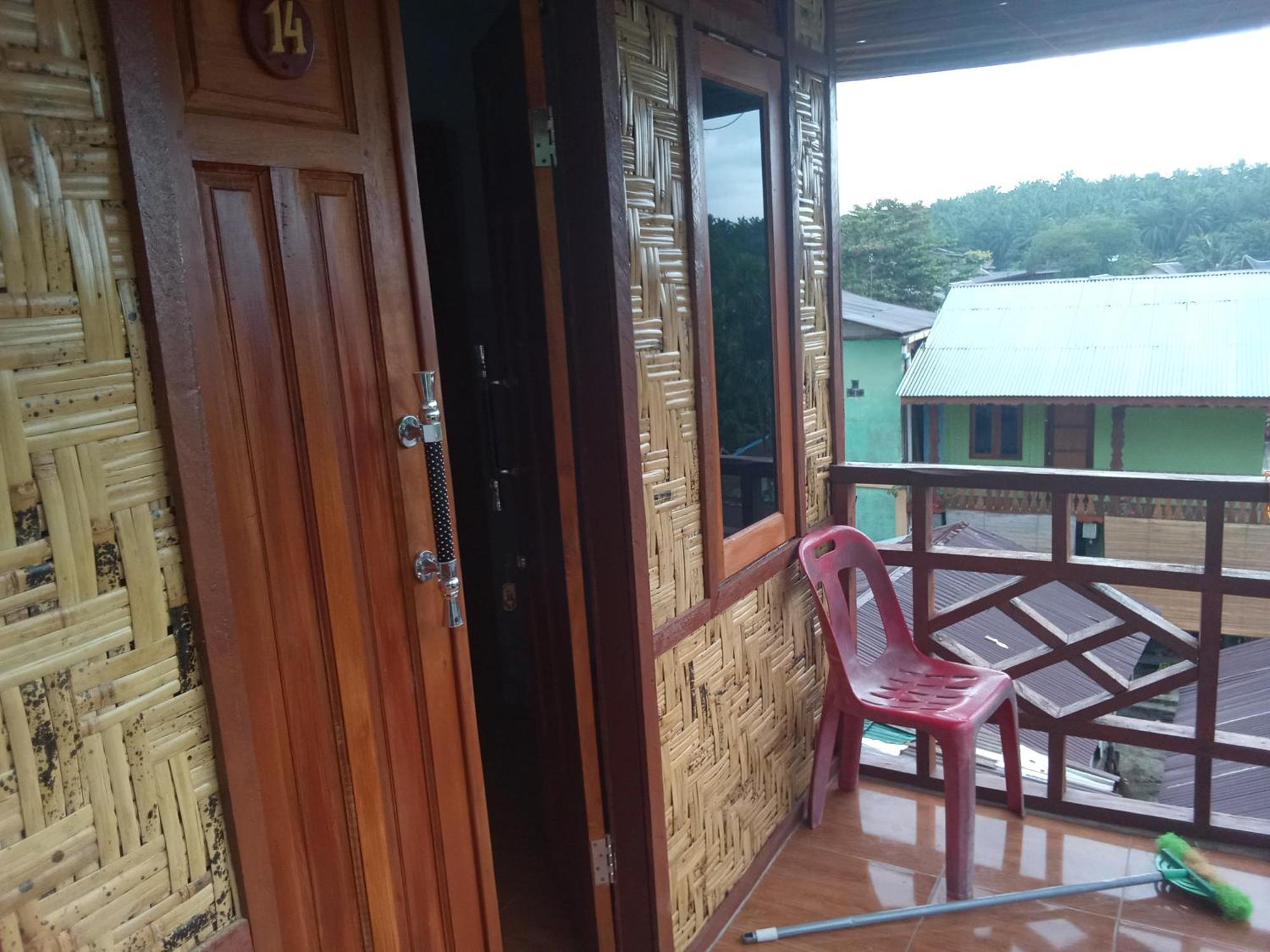 Jungle Treking & Jungle Tour If You Want To Stay Here,You Must Book Treking Only With Us Bukit Lawang Exteriör bild