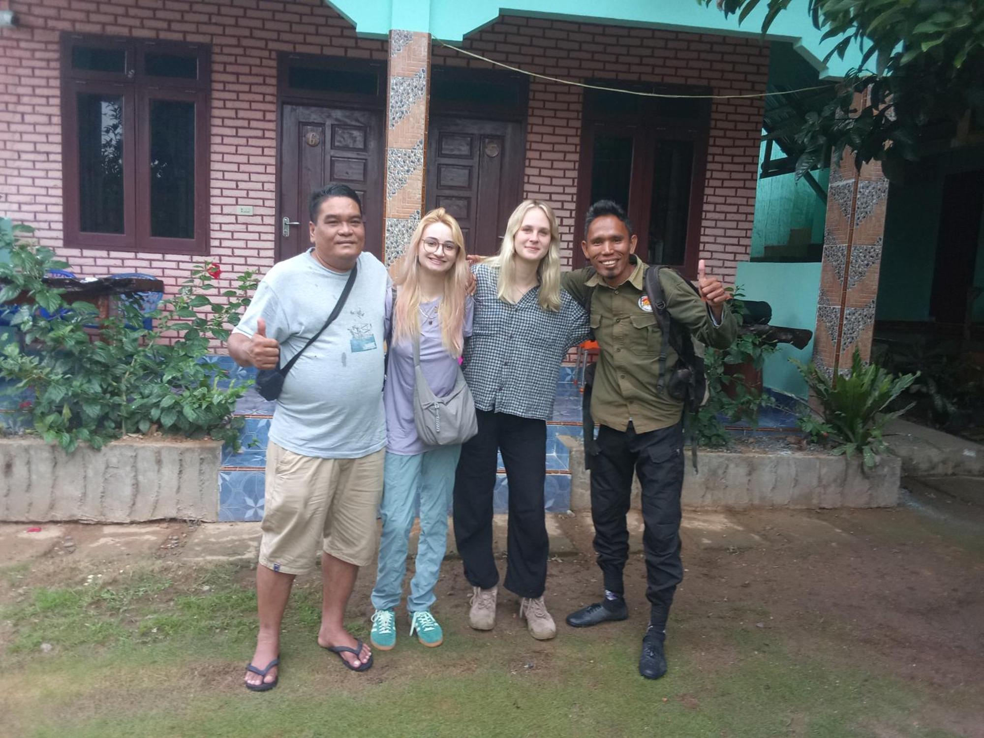 Jungle Treking & Jungle Tour If You Want To Stay Here,You Must Book Treking Only With Us Bukit Lawang Exteriör bild
