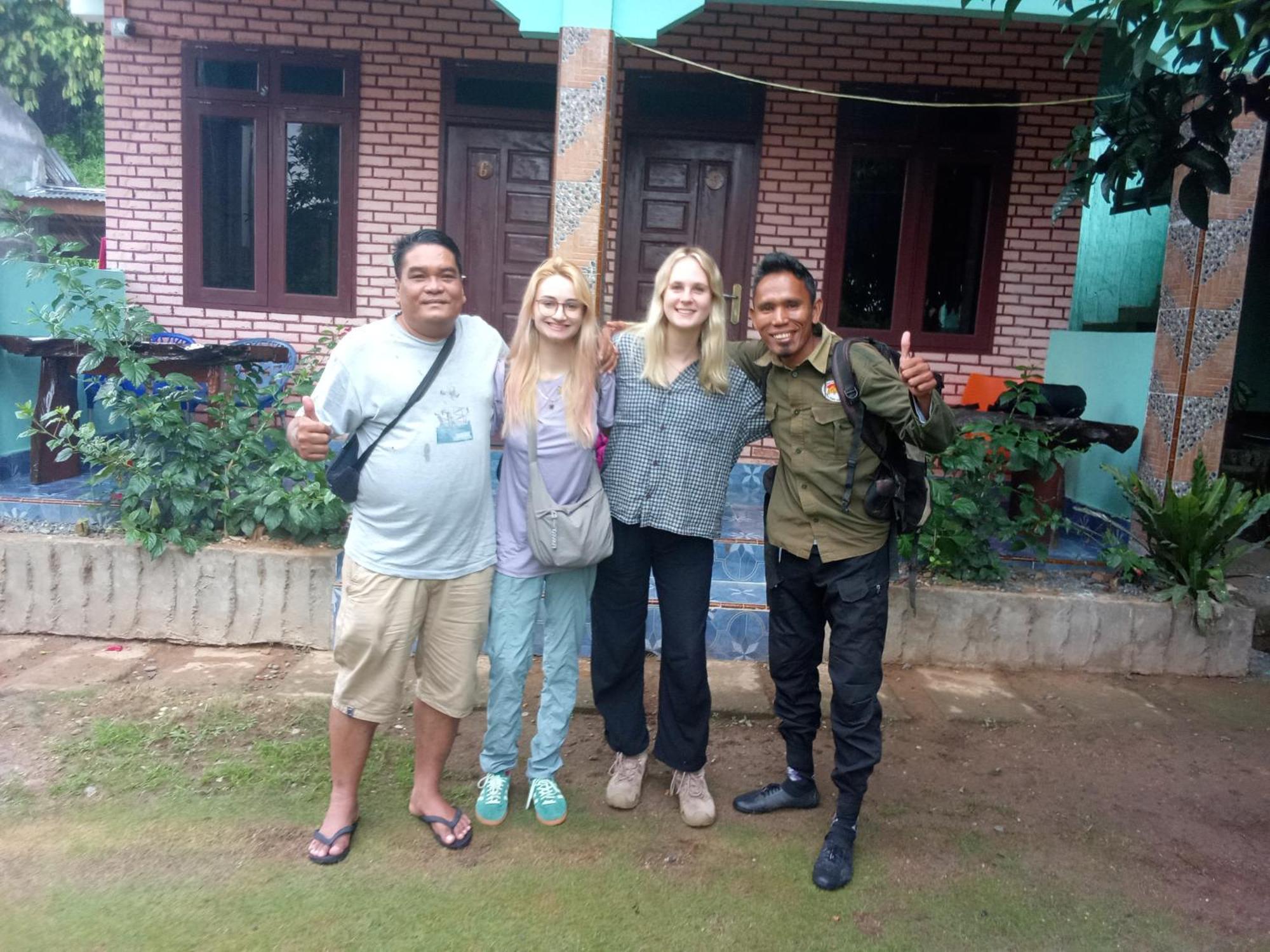 Jungle Treking & Jungle Tour If You Want To Stay Here,You Must Book Treking Only With Us Bukit Lawang Exteriör bild